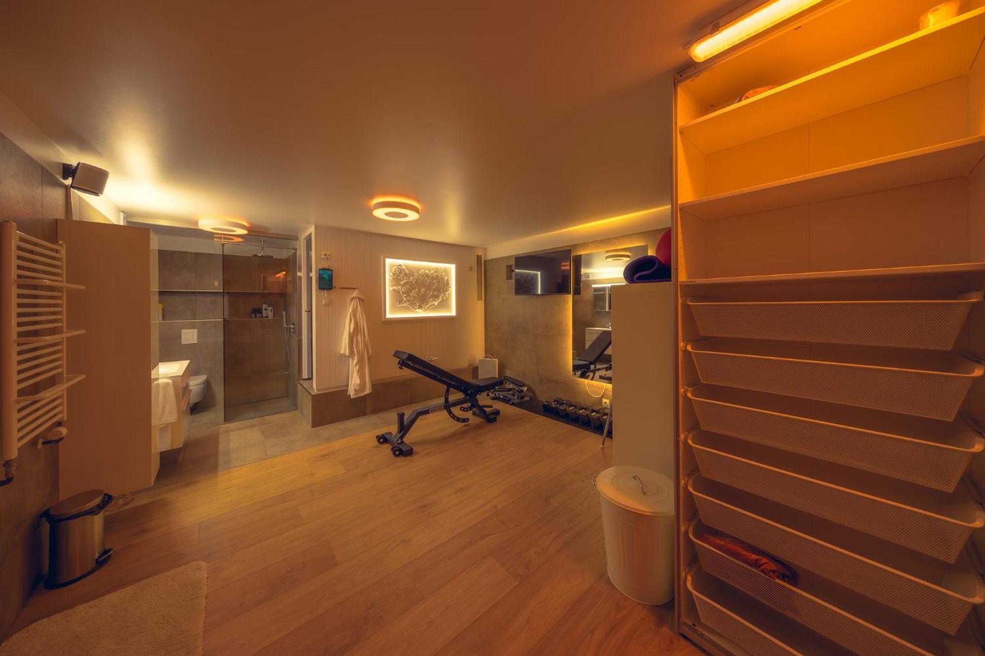 Smart Luxury - Private Gym, Hot Tub & Sauna Keflavík Exterior foto