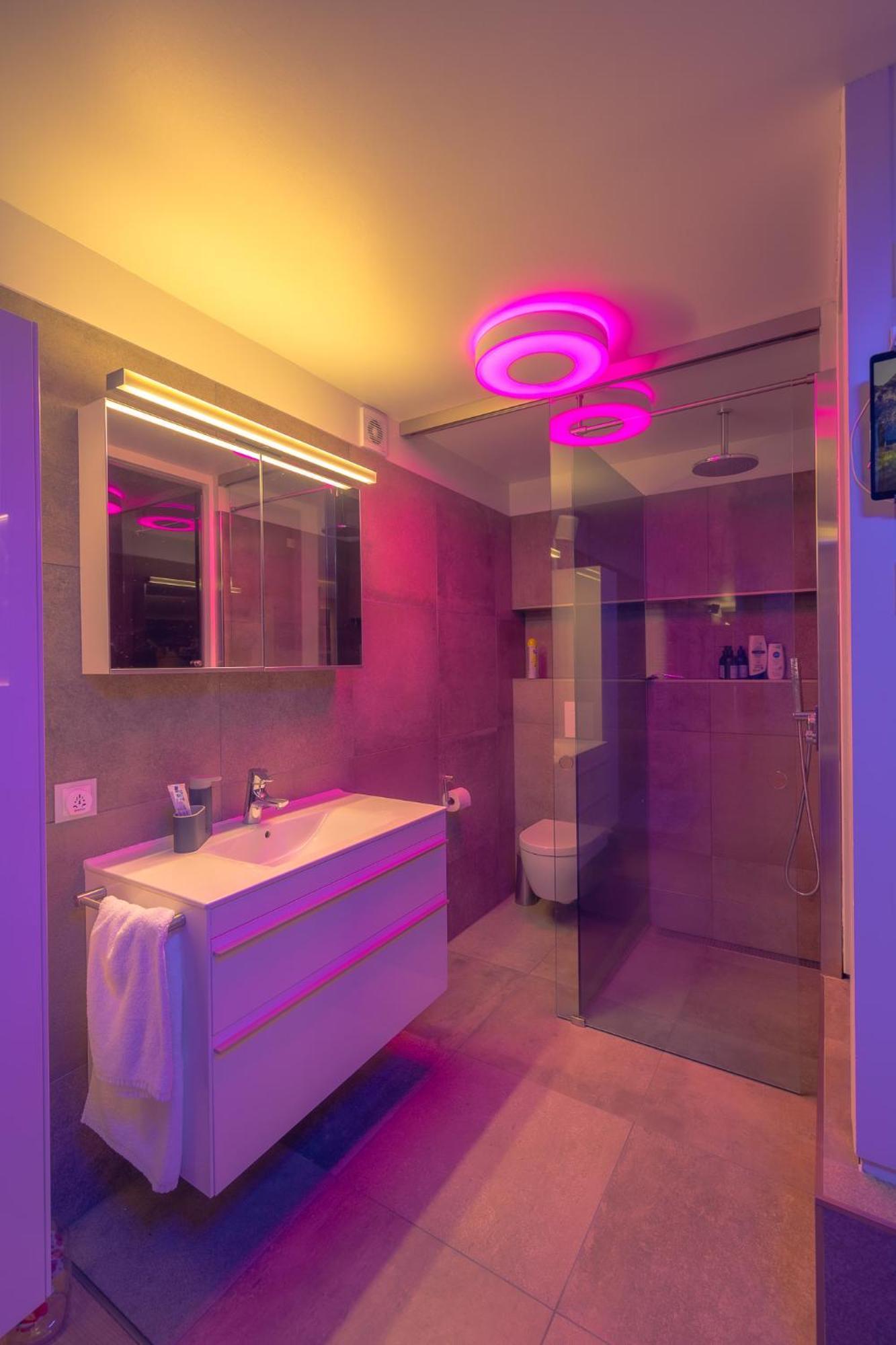 Smart Luxury - Private Gym, Hot Tub & Sauna Keflavík Exterior foto