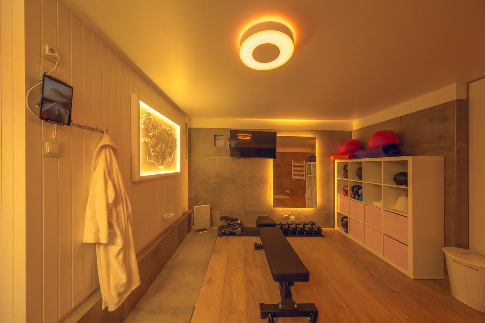 Smart Luxury - Private Gym, Hot Tub & Sauna Keflavík Exterior foto